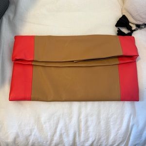 Express tan and coral clutch